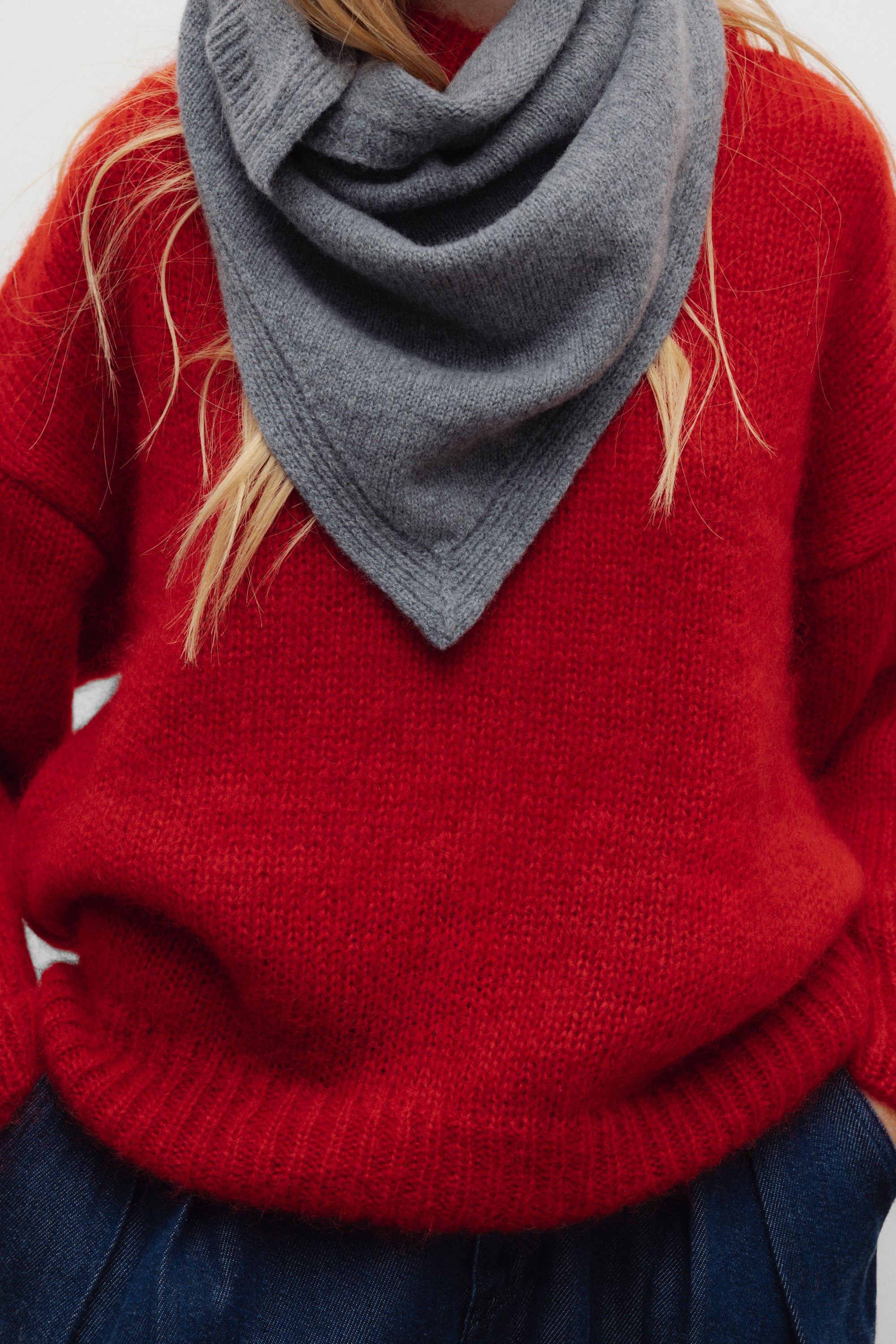 Gemütlicher Damenpullover in chinesischem Rot