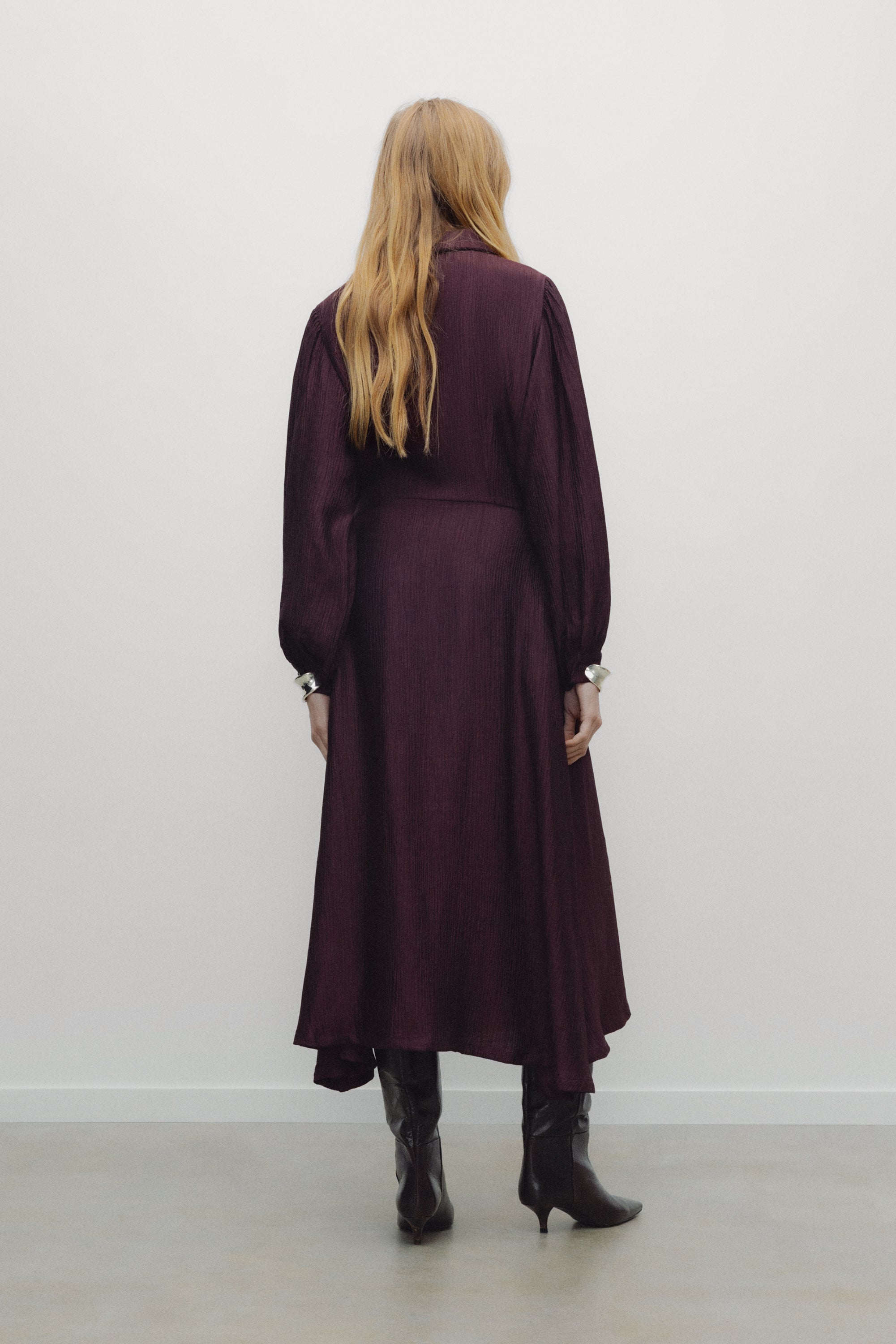 Halo Woman Dress
