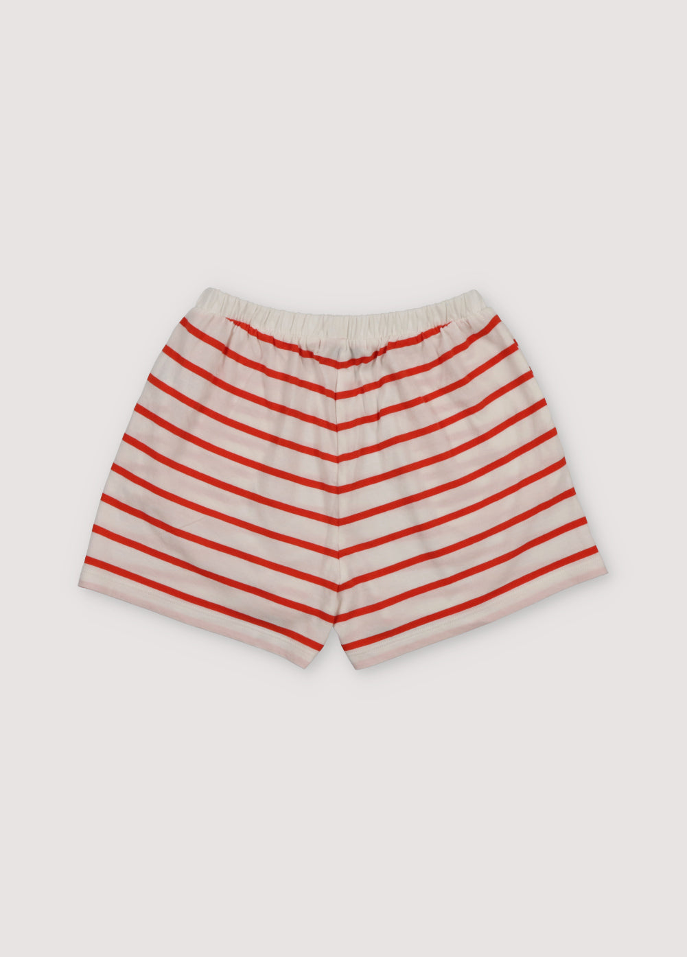 Bicolor striped shorts with an elastic waistband for maximum comfort. Designed for a relaxed fit, they can be paired with the matching T-shirt to create a complete, nautical-inspired look.