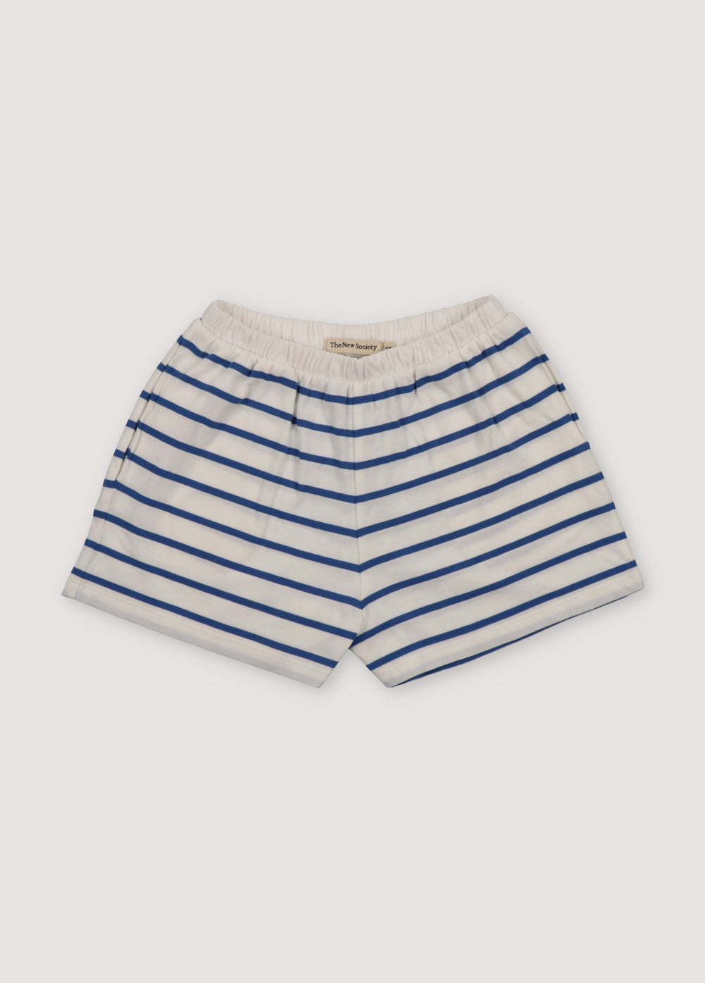 Bicolor striped shorts with an elastic waistband. It comes with a matching T-shirt to create a complete look.