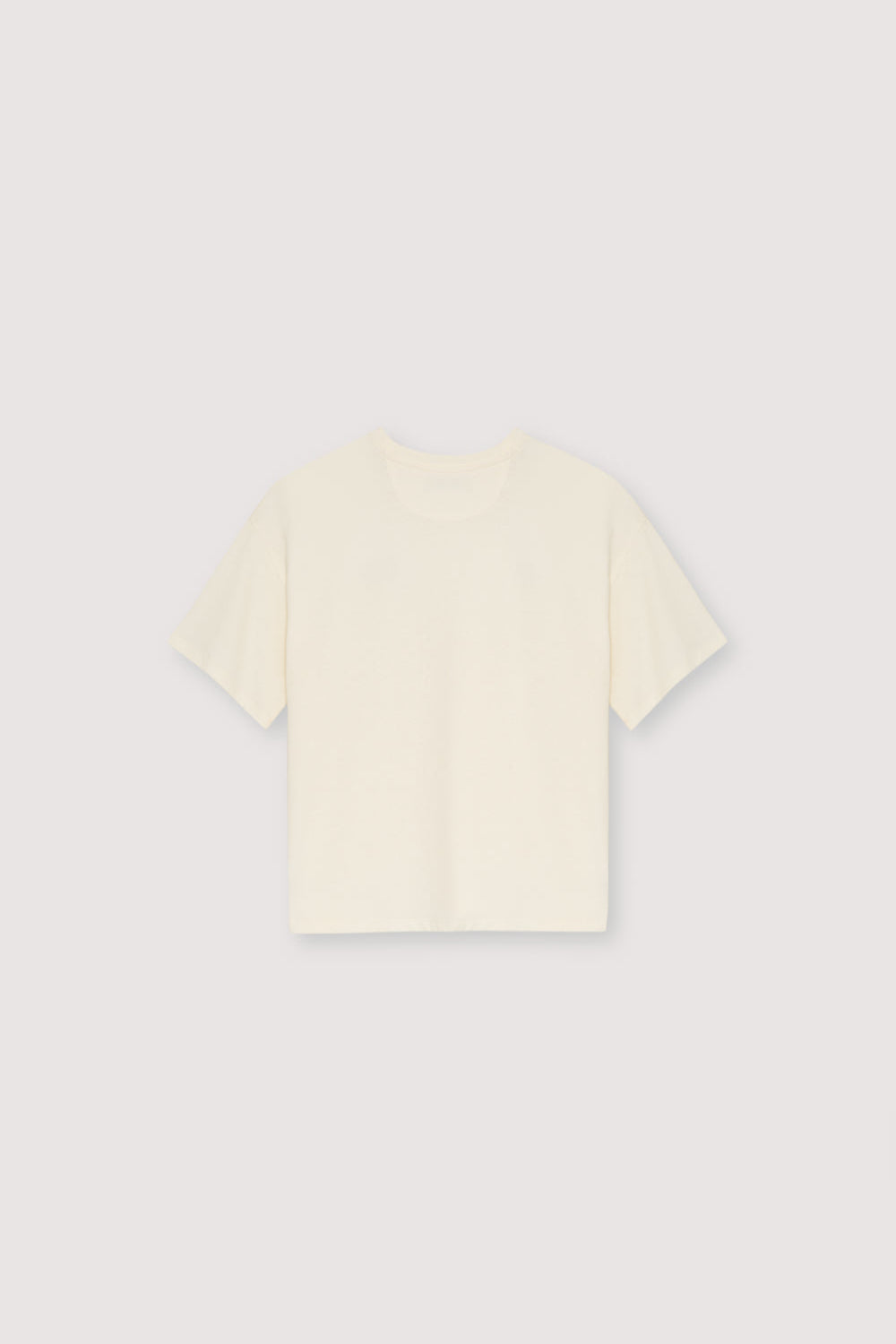 Cotton t-shirt with a brand print detail on the chest. Available in two colors. Brushed on the inside and outside.