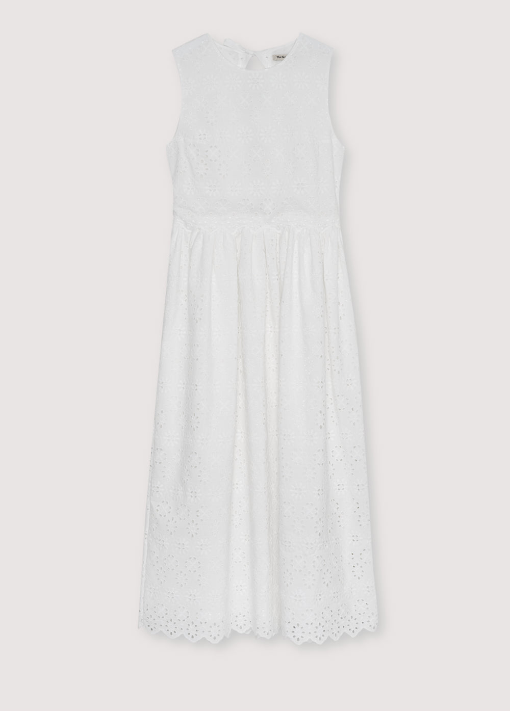 Long dress crafted in embroidered cotton for an elegant yet effortless summer look.