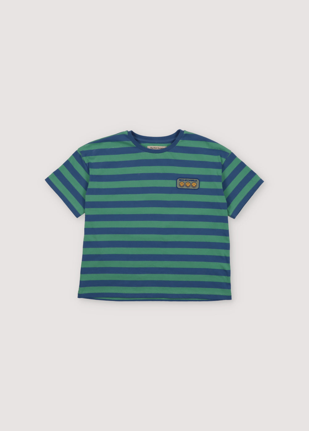 T-shirt with fun bicolor stripes and a SMILEY WORLD patch on the chest, with contrast print on the back. Perfect to combine with the matching short. Spring Summer Collection. The New Society.
