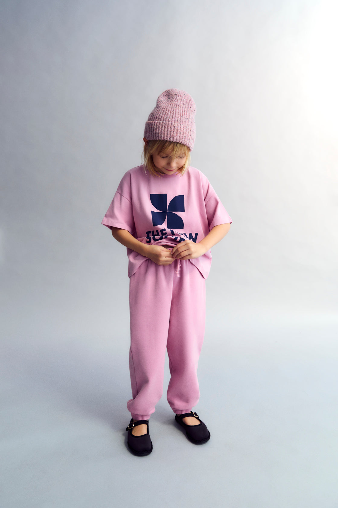 A fresh take on a timeless staple. This classic cotton T-shirt in Dream Blush features a contrasting front print that adds subtle character to a clean silhouette.