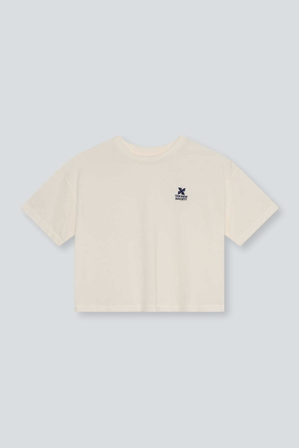 Soft cotton jersey T-shirt in lightweight, comfortable fabric, featuring a ribbed crew neck and a subtle branded embroidery on the chest, perfect for everyday wear and layering with other pieces from the collection.