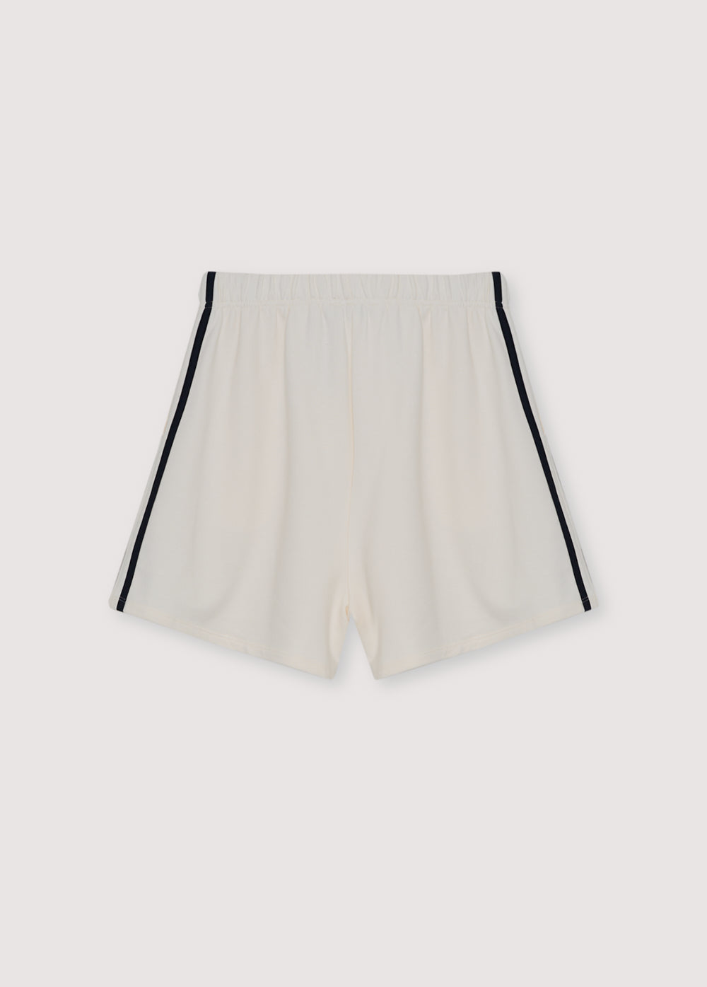 Women’s long fit shorts in soft cotton fleece, designed for comfort and an easy everyday style
