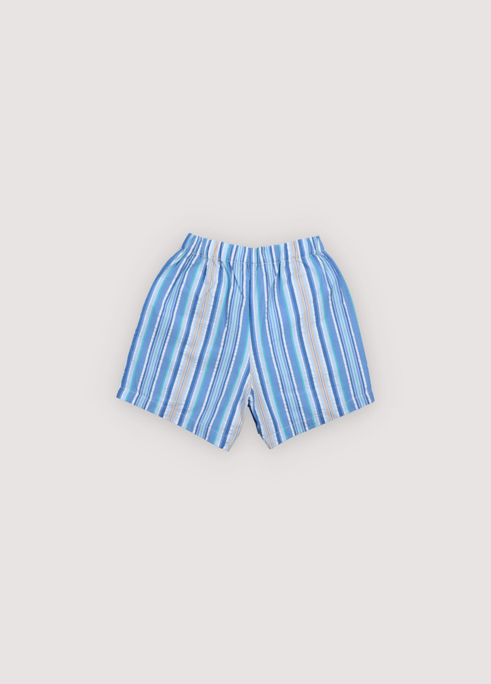 Tebas Bermudas in 100% cotton striped fabric, with an elastic waistband and an adjustable drawstring of the same fabric. Spring Summer Collection. The New Society.