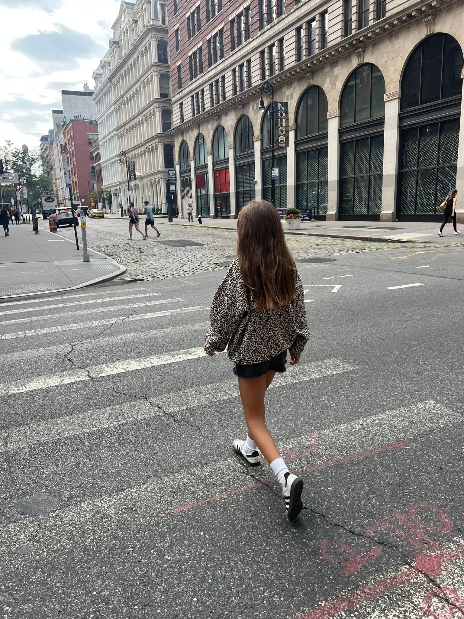 TNS Logo Sweatshirt Nelia Print