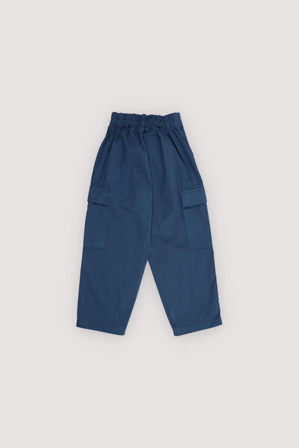 Designed with side pockets, an adjustable waistband with a hidden button, and elastic at the back for added comfort and flexibility.