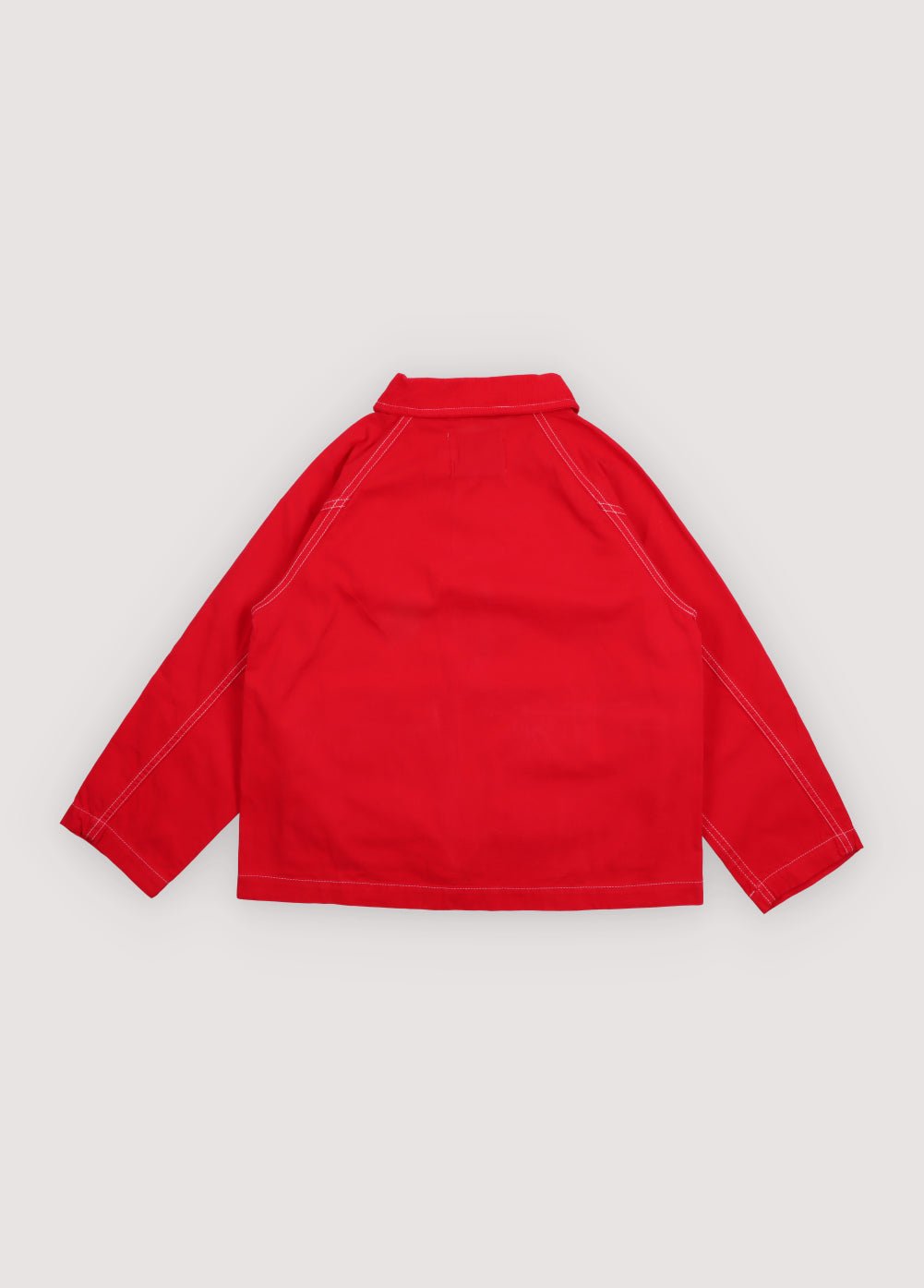 Veste en toile durable avec poches cousues et col en velours côtelé doux.