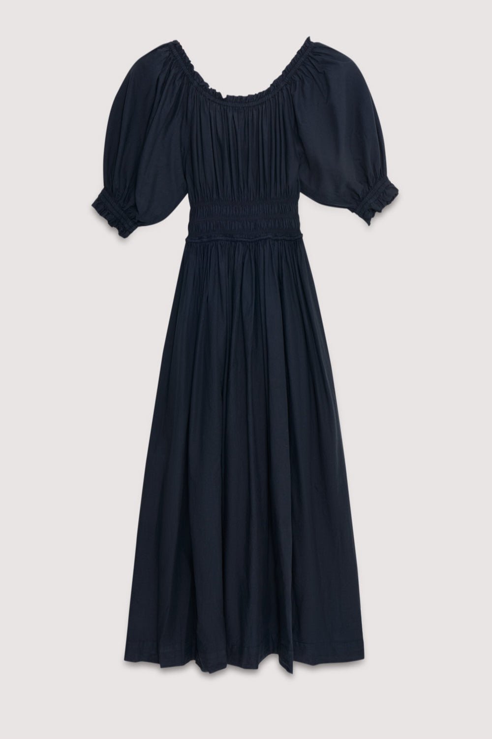 **Descripción:** Vestido Eleni Woman, nuestro bestseller SS24, ahora reinventado en varios colores. Confeccionado en popelín 100 % algodón, este vestido icónico presenta escote en V, mangas abullonadas elásticas y un elegante largo midi. Perfecto para cualquier ocasión, combina comodidad y elegancia sin esfuerzo.