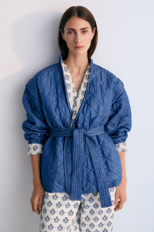 Eleni Woman Jacket, our bestseller jacket, now in 100% linen fabric with our hyacinth print and 100% lyocell denim. Spring Summer Collection. The New Society.