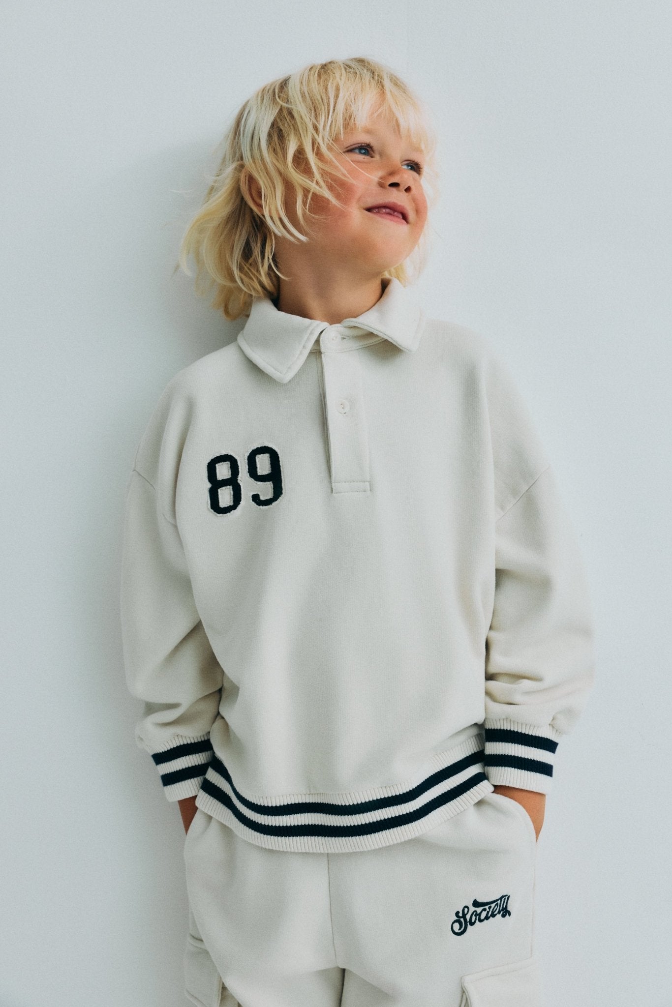 피니아 폴로 에크루