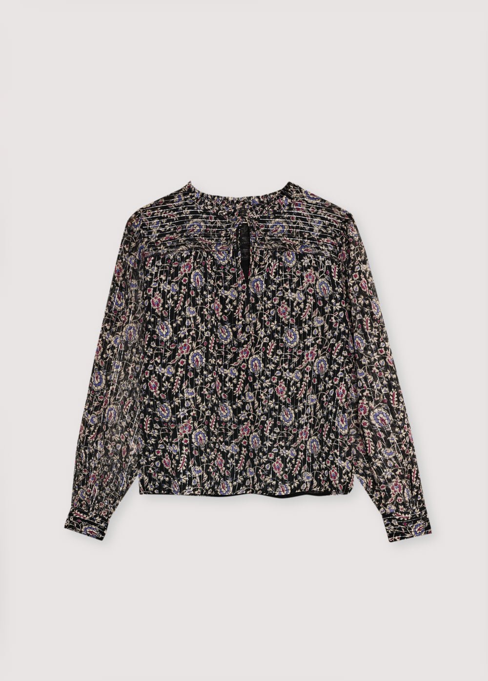 Blouse en viscose avec lurex et un bel imprimé. Il présente une ouverture en trou de serrure sur le devant avec une fermeture à nouer et des détails plissés à la main.