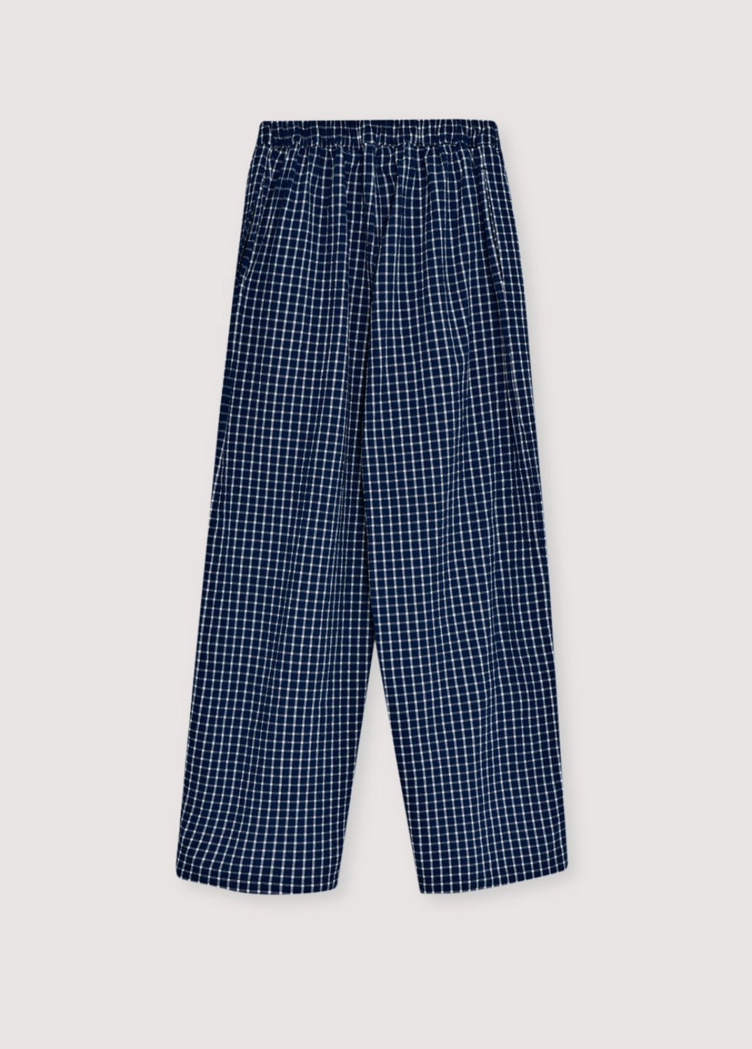 These straight-fit long pants are crafted from soft cotton seersucker (98% cotton, 2% elastane) and feature a classic gingham check.