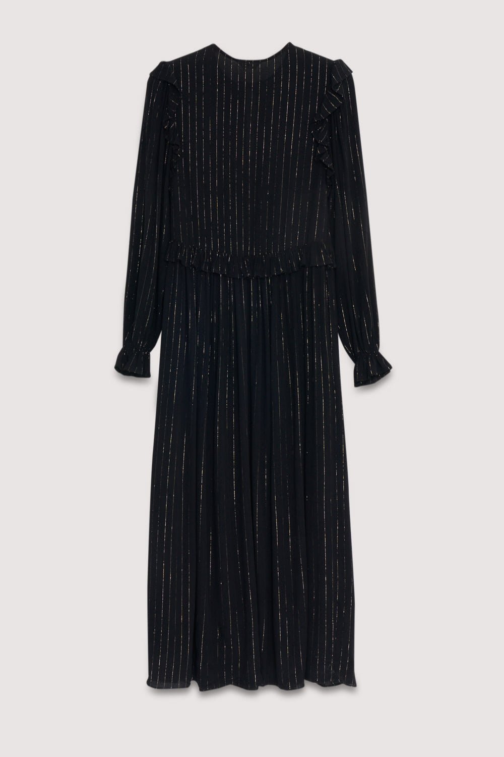 Robe longue et fluide en viscose avec lurex de couleur noire. Il présente une ouverture sur le devant avec un nœud et une fermeture boutonnée, ainsi qu'un détail volant sur les épaules.
