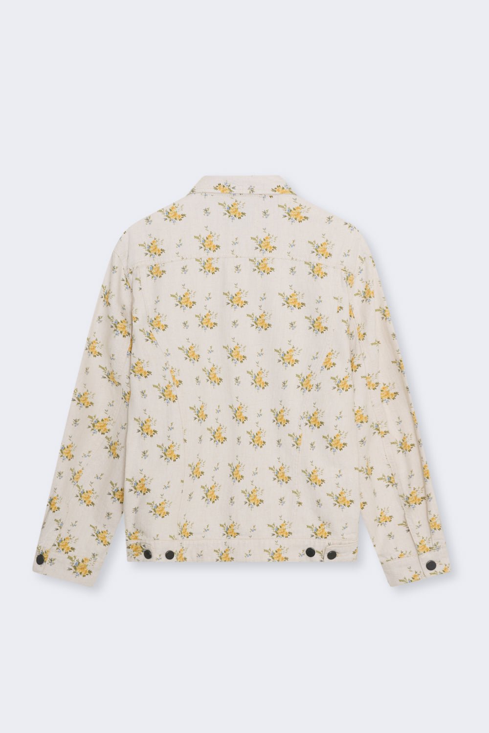 Oversized Denim Jacket in Organic Cotton
Elevate your look with this oversized denim jacket, crafted from organic cotton and linen