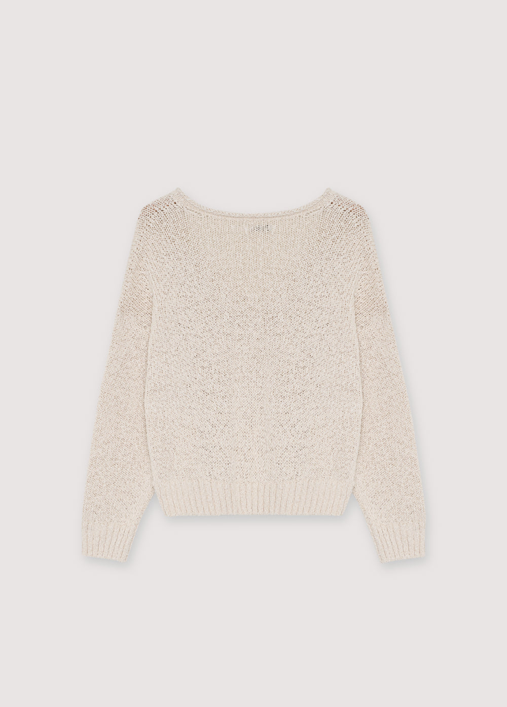 100% cotton sweater crafted with a rustic knit texture for a natural yet modern look.