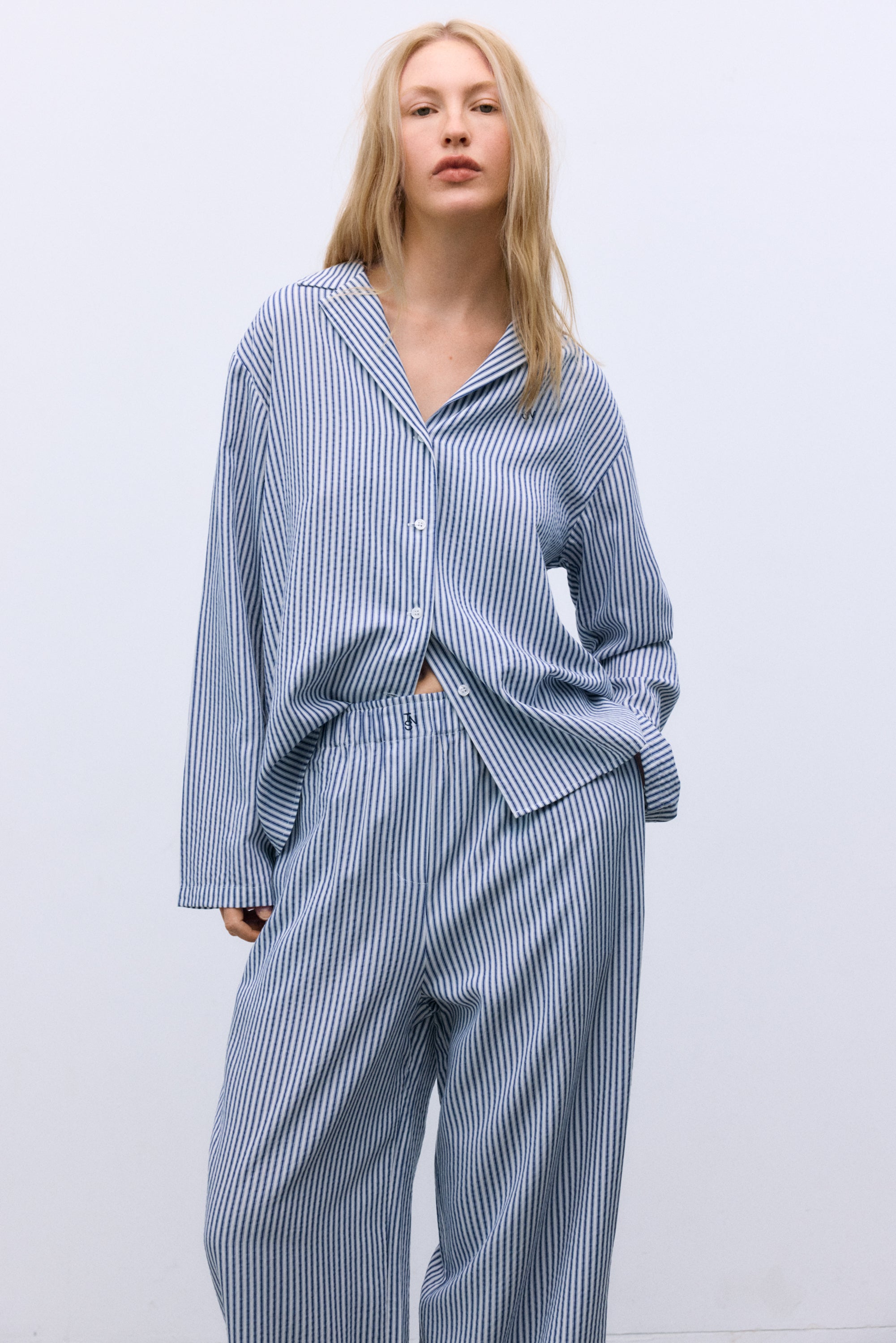 L'un de nos styles les plus vendus, fabriqué en 100 % Tencel, un tissu frais et léger parfait pour l'été.