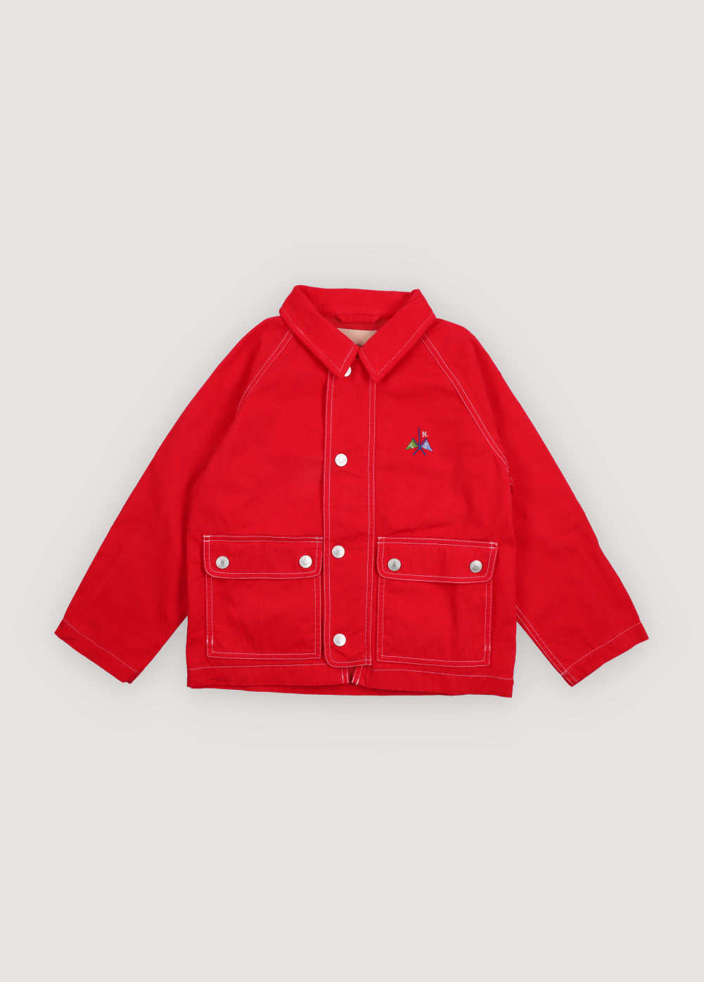 Durable canvas jacket featuring stitched pocket details and a soft corduroy collar.