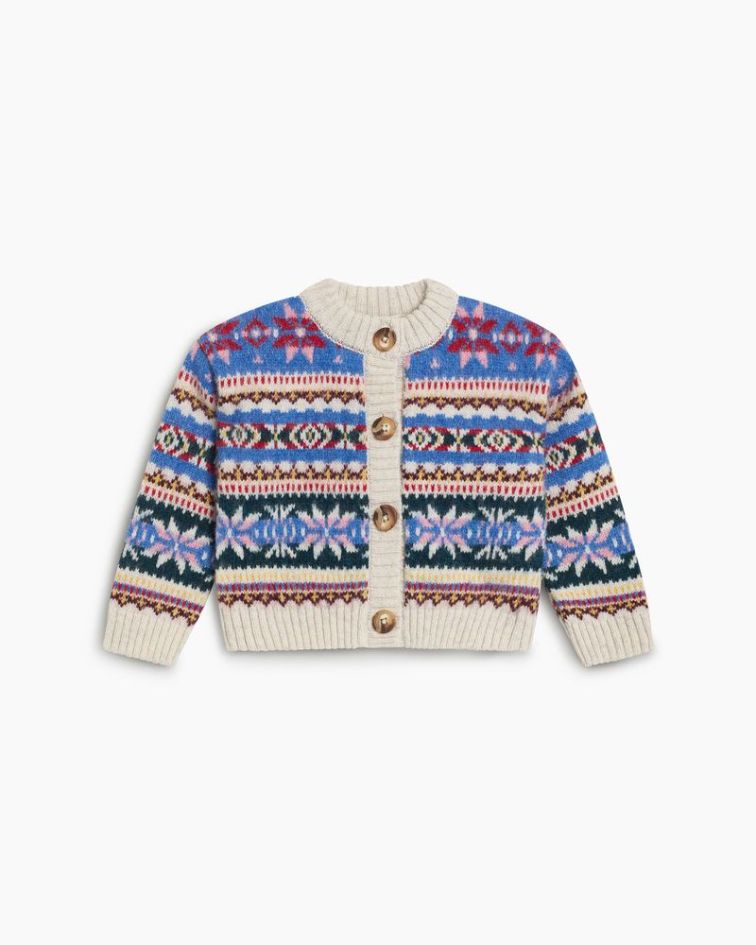 Caia Baby Cardigan is a cosy knitwear essential, thoughtfully designed to combine warmth, softness and The New Society’s refined approach to babywear.