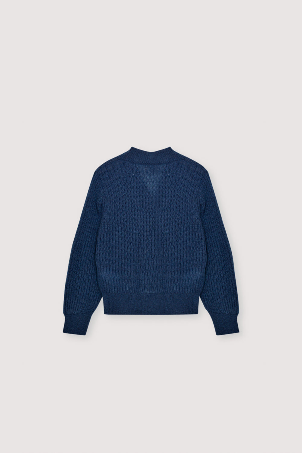 Fine rib knit mohair cardigan with a V-neck and original silver heart-shaped buttons. It pairs perfectly with matching knit leggings for a complete look.  It feautures a TNS embroidery on tone on hem rib.