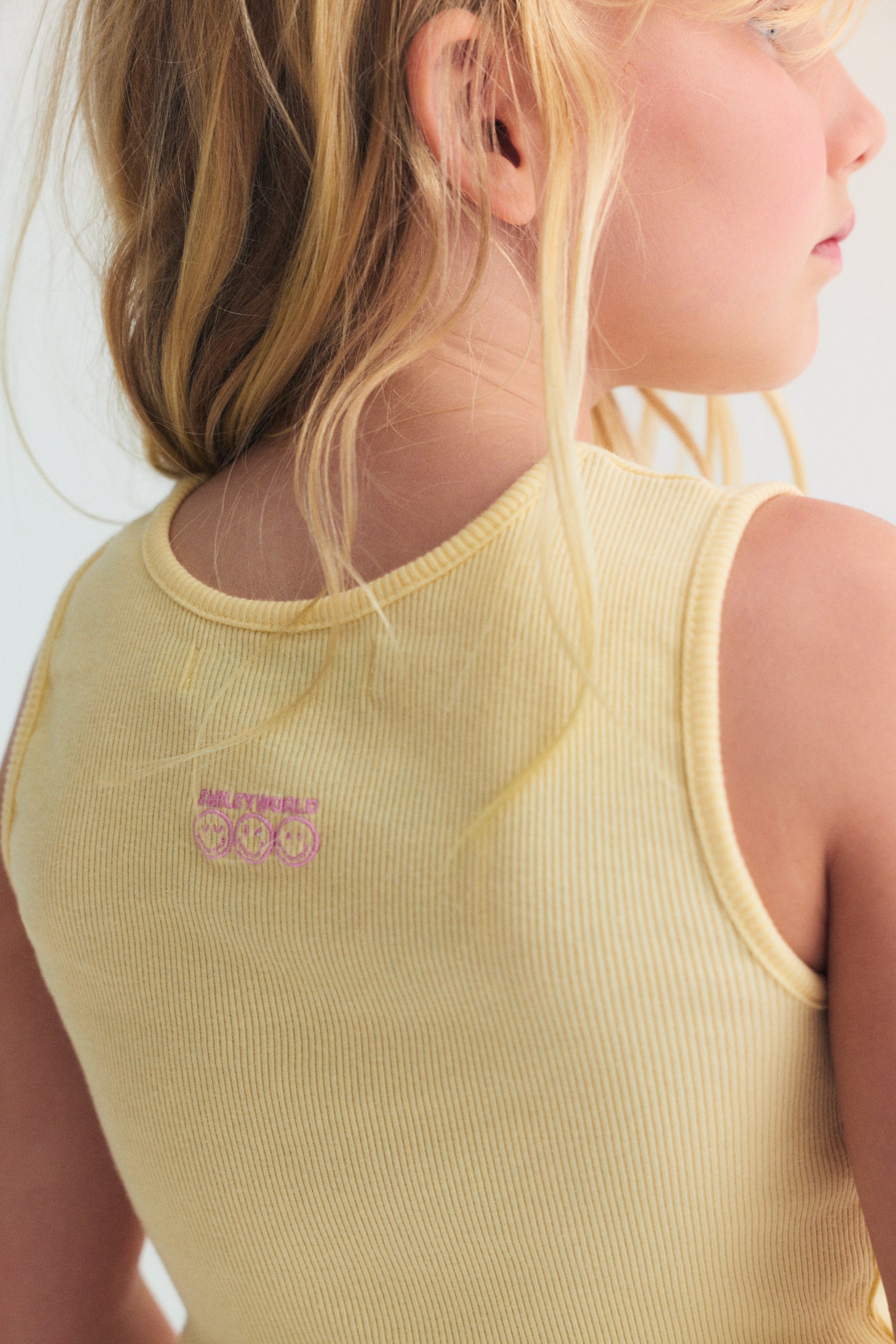 Smiley Tee Soft Lemon