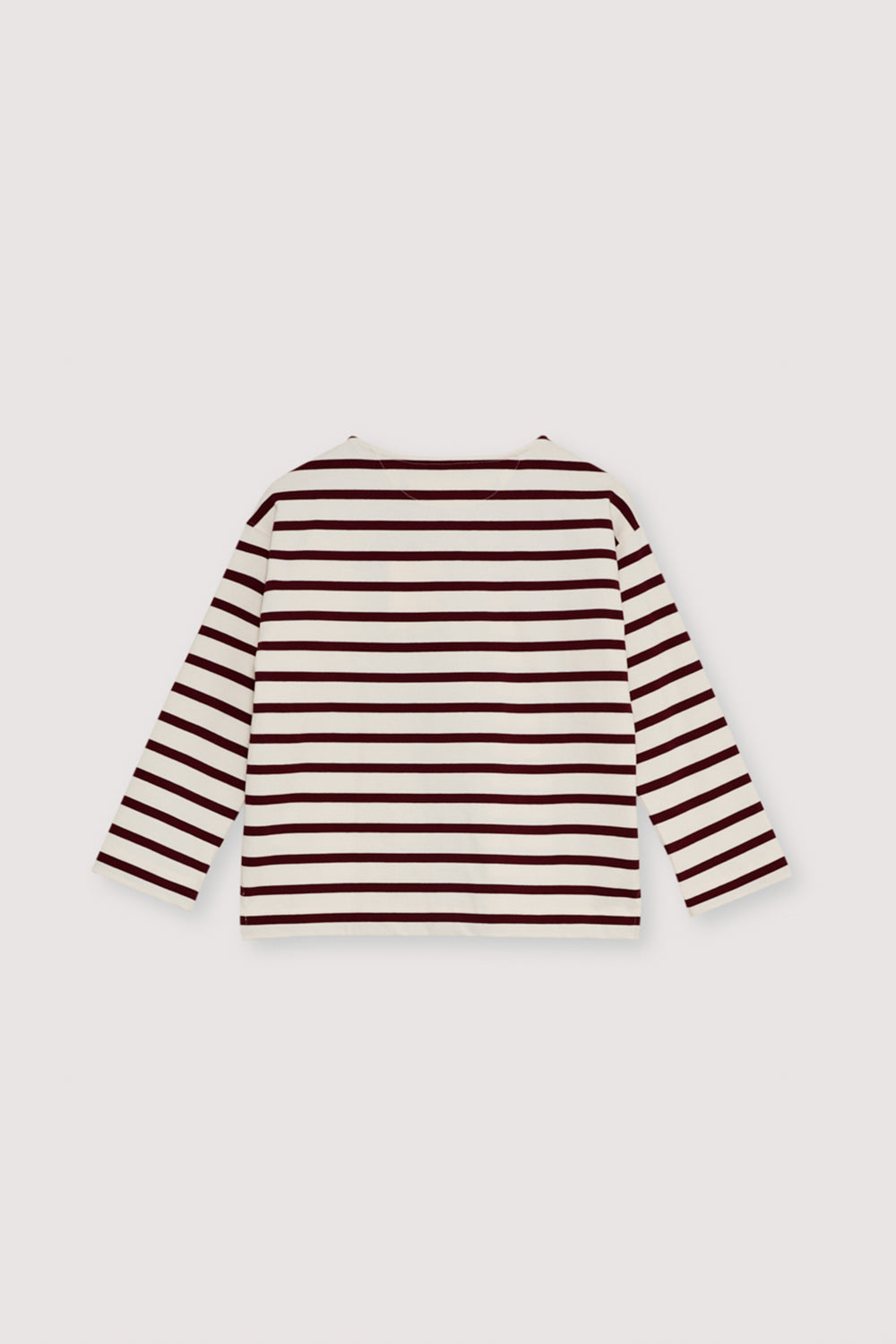 Thick jersey long-sleeved t-shirt, bicolor stripes and contrast embroidery detail on the chest. With boat neck and side slits. Brushed on the inside and outside.