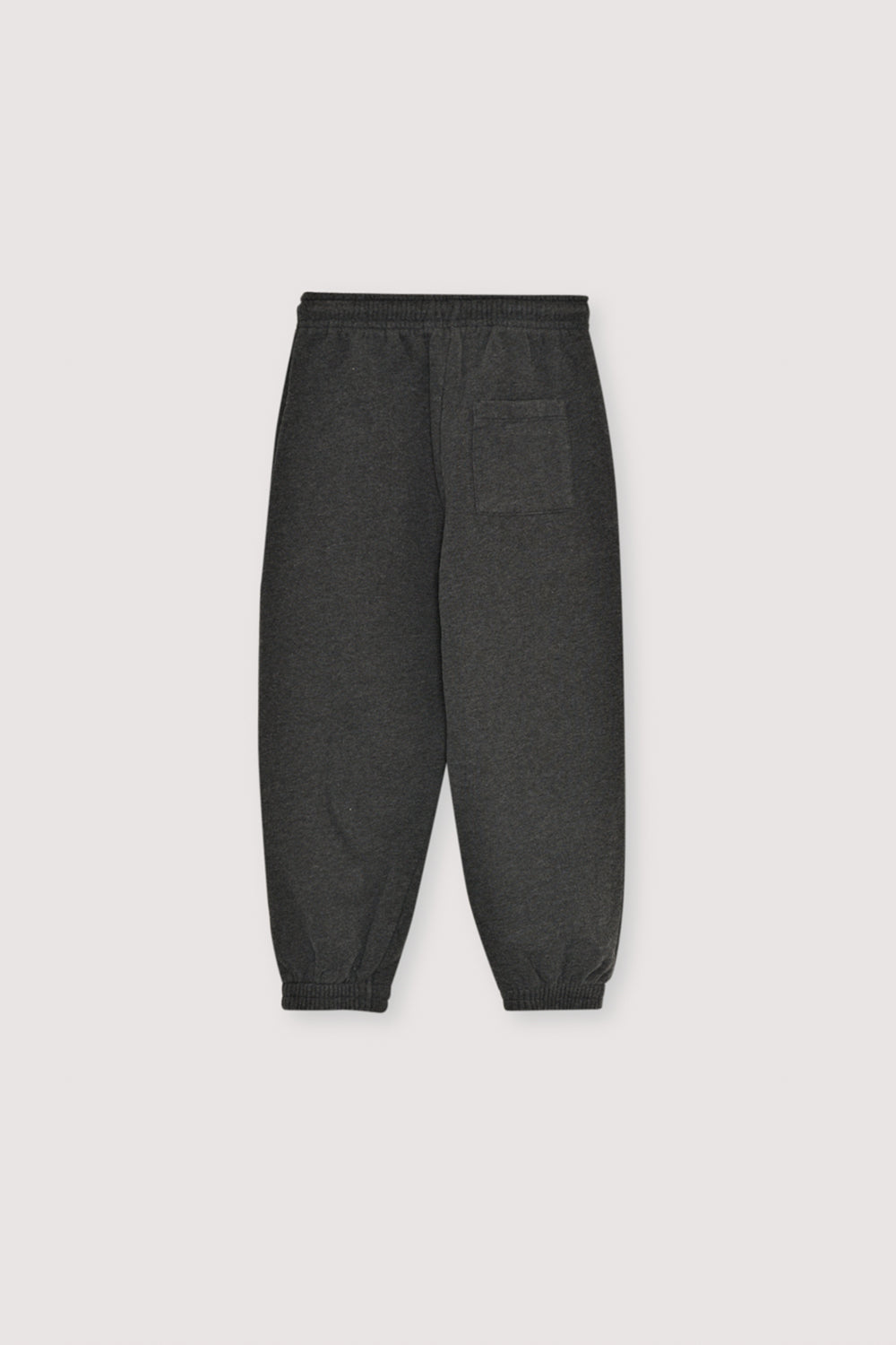 Fleece joggers brushed inside and outside  with an elastic waistband and cuffs, featuring a contrasting print detail on the front side. Brushed on the inside and outside. Pair with the matching polo and t-shirt to complete the look.