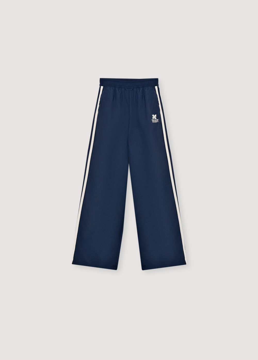 A new season essential and proven bestseller, these joggers are crafted from 100% technical fabric with a wide fit for maximum comfort