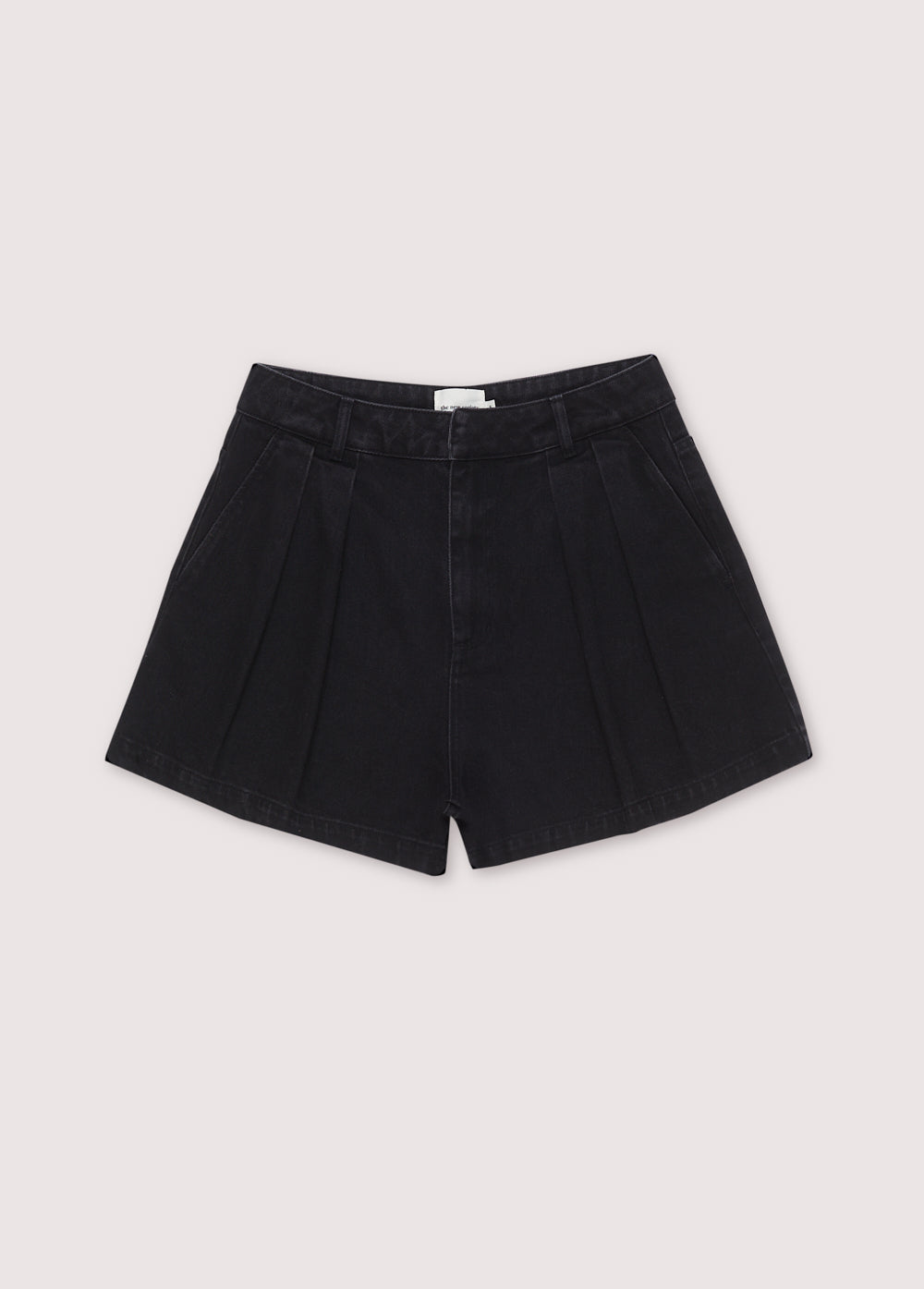 Woodland Woman Short Black Denim_Sampling