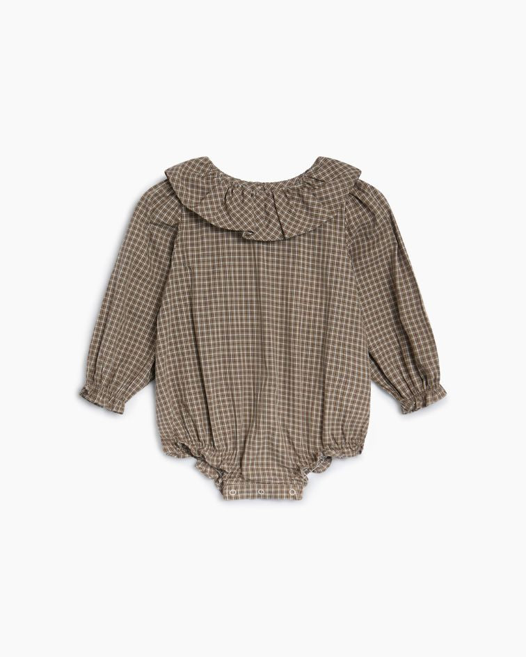Wander Baby Romper is a timeless baby essential, thoughtfully designed to combine softness, comfort and The New Society’s refined approach to babywear.