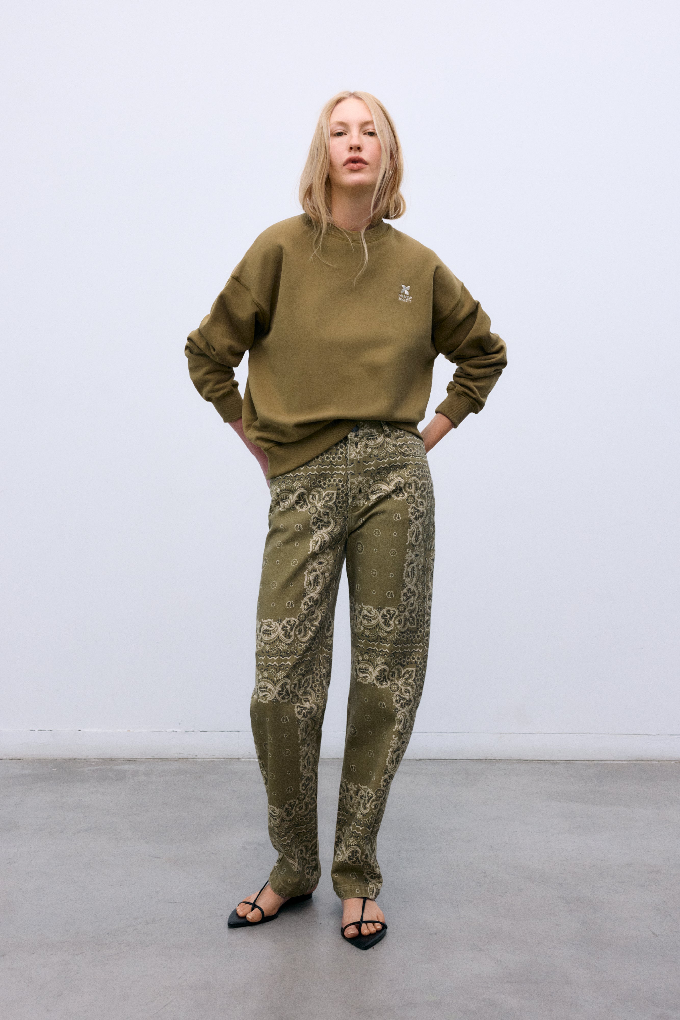 Regular-fit denim pants crafted from BCI cotton, featuring a stylish bandana-inspired print.