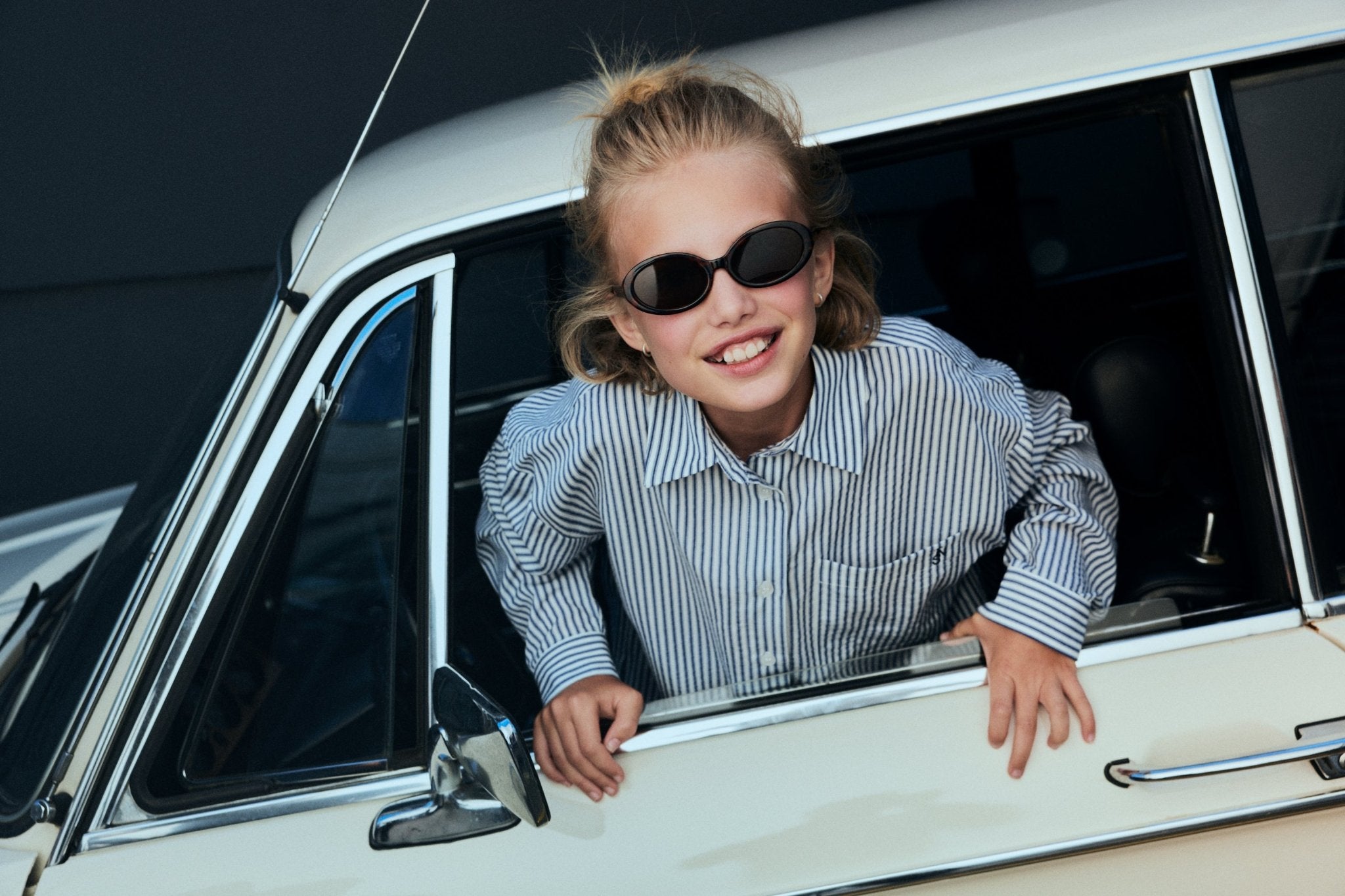 Camisa clásica confeccionada con un tejido Tencel a rayas fresco y ligero, ahora disponible en un Teen versión