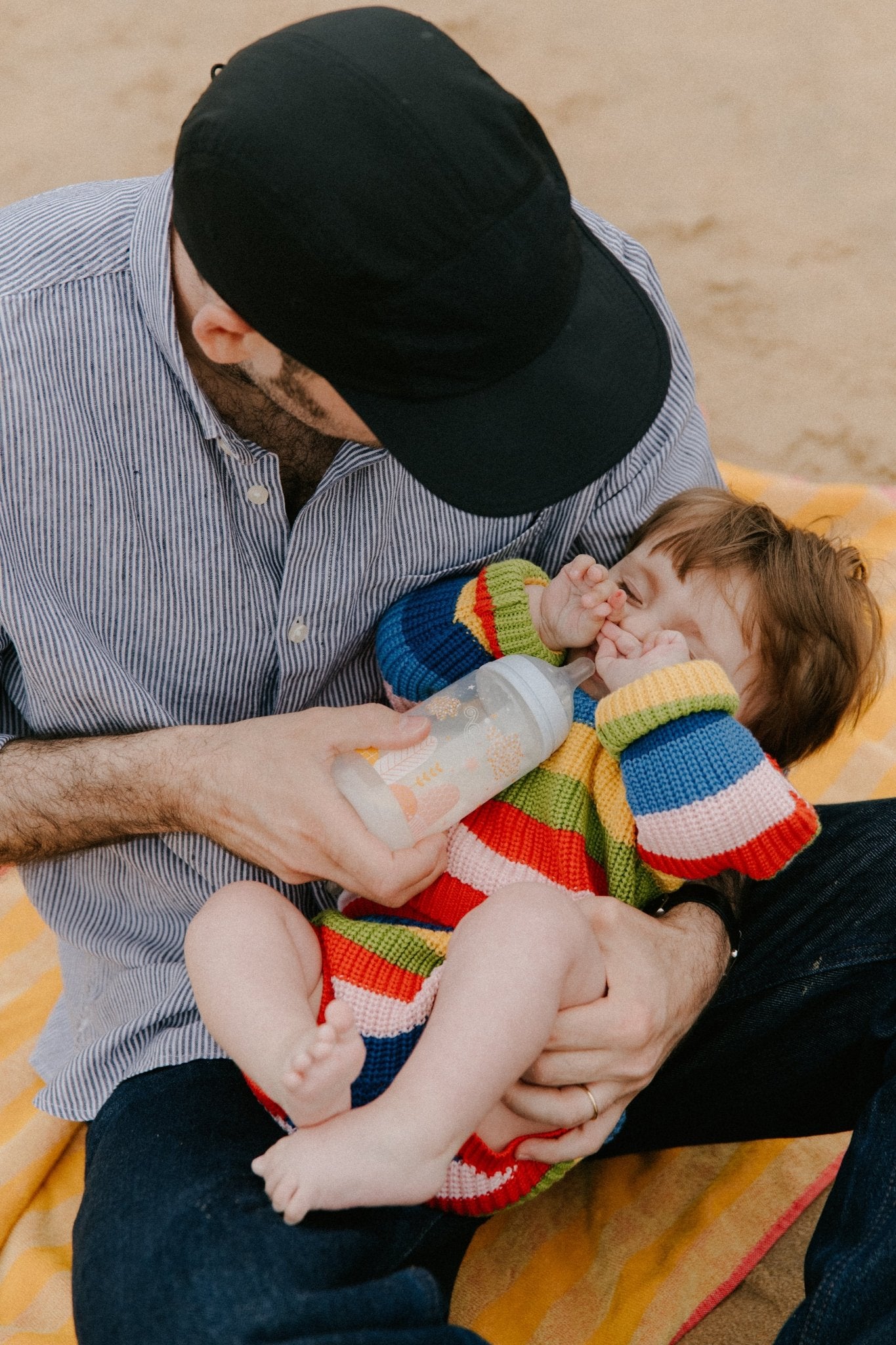 Babypullover aus 100 % Bio-Baumwolle in unserem klassischen, leichten Strick, perfekt für den Sommer