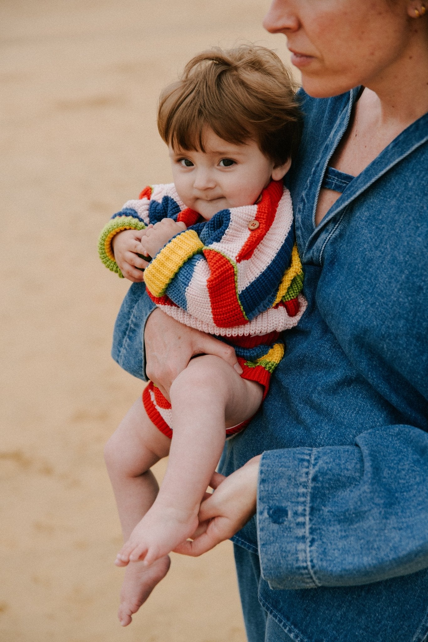 Babypullover aus 100 % Bio-Baumwolle in unserem klassischen, leichten Strick, perfekt für den Sommer