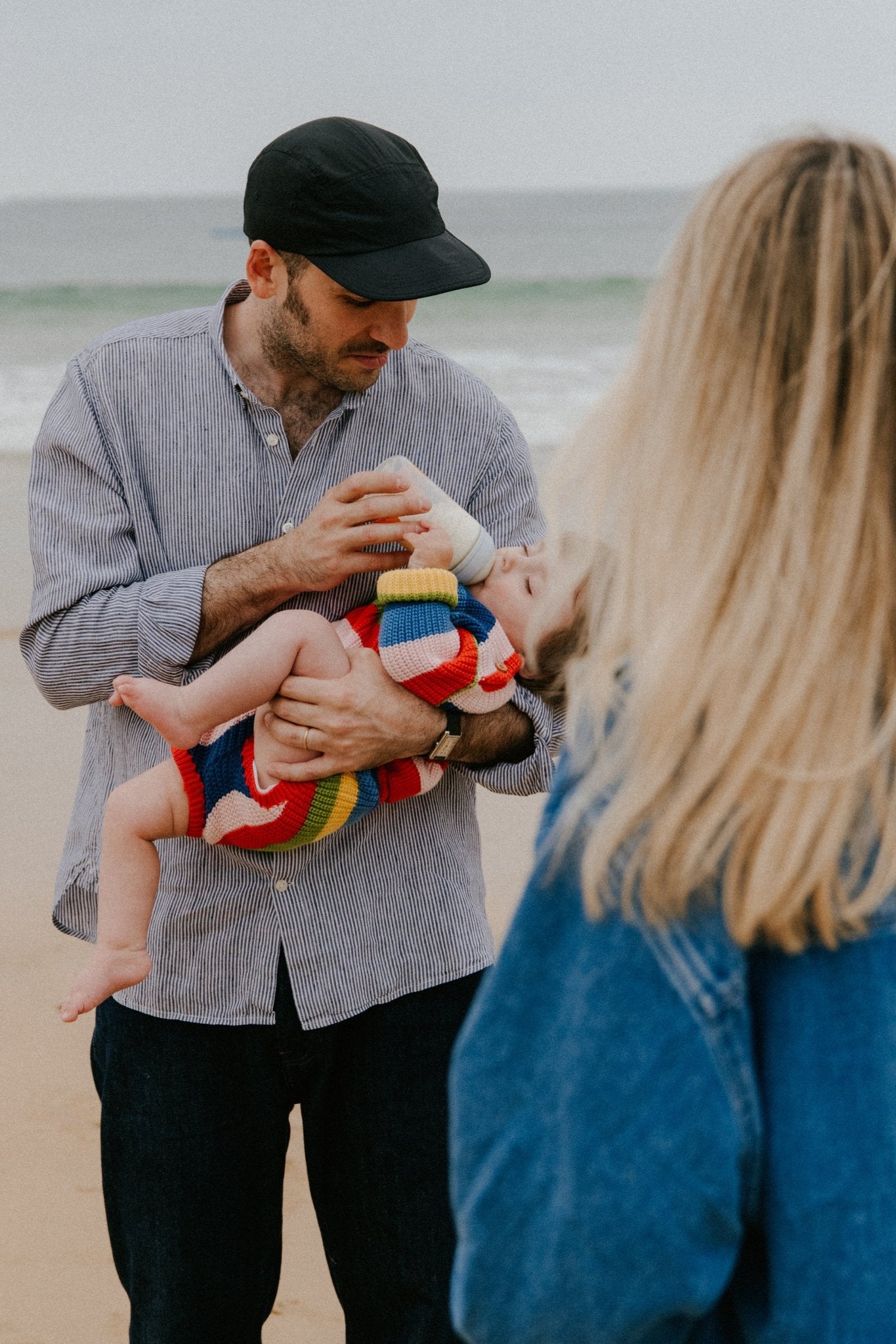 Babypullover aus 100 % Bio-Baumwolle in unserem klassischen, leichten Strick, perfekt für den Sommer