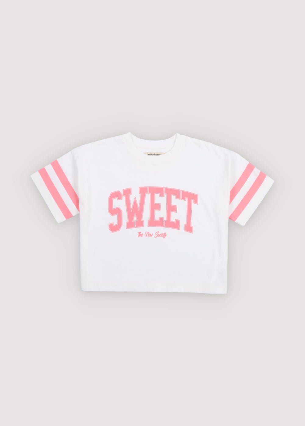 Weiches Crop-T-Shirt aus Baumwolljersey mit kontrastierenden Drucken an den Ärmeln und einem „SWEET„Druck auf der Vorderseite für einen verspielten, modernen Look.