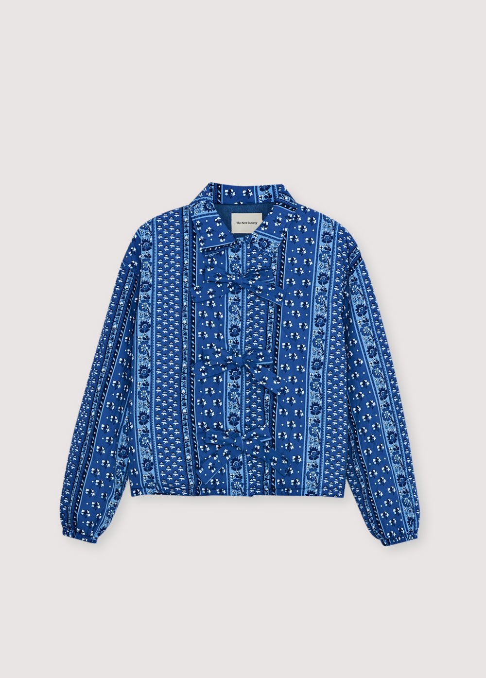 Quilted cotton jacket designed for lightweight comfort during the spring and summer seasons. 