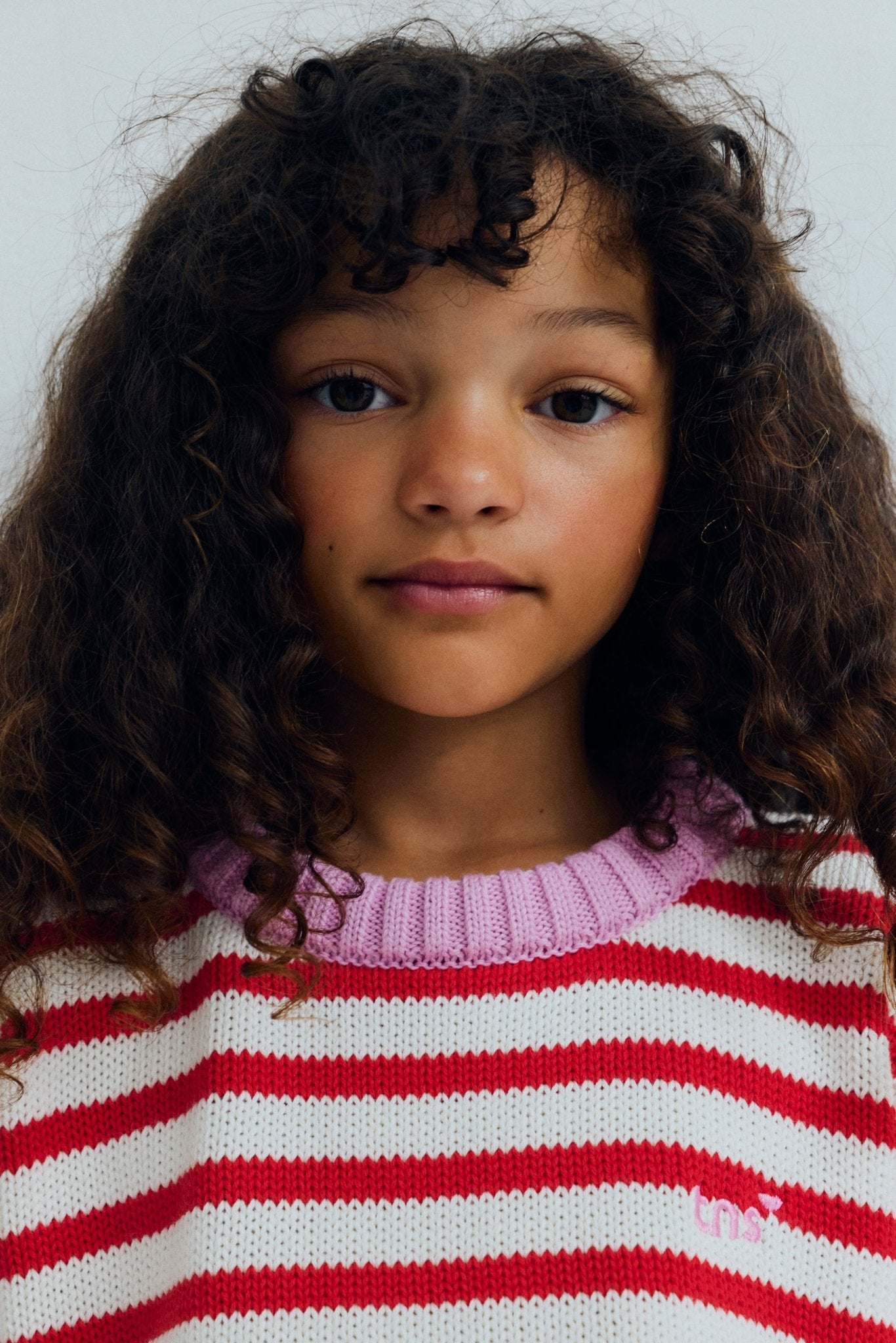 Ringelblumenpullover, Tulpenrot und rosa Lavanderstreifen