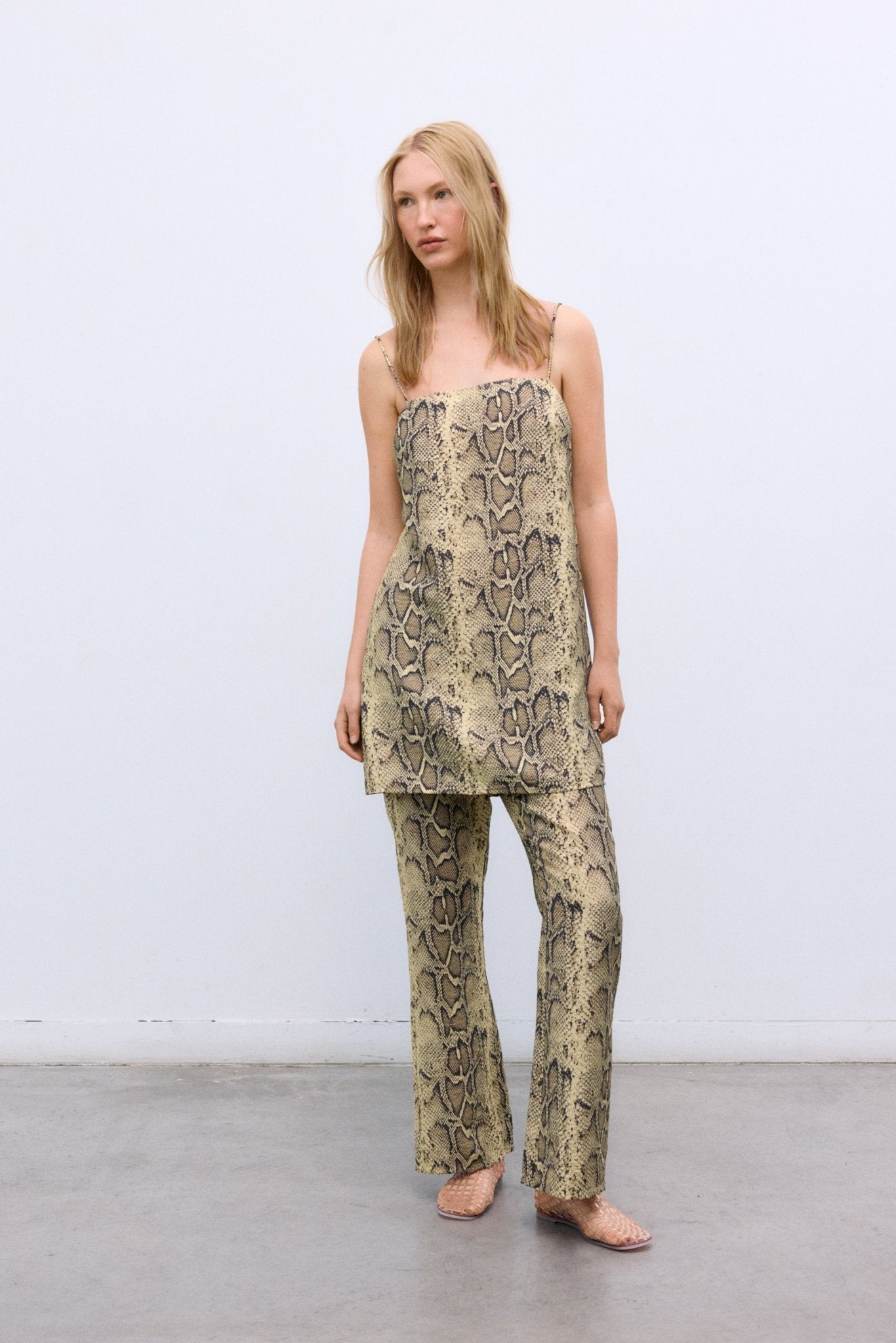 Nettle Woman Top Nettle Print