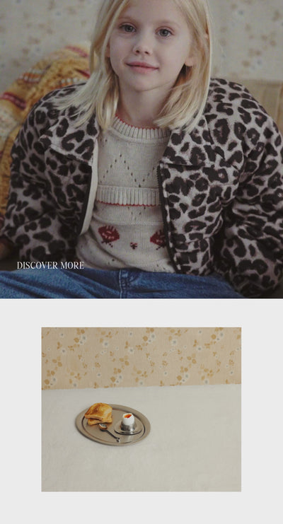 The Moosie Outerwear Jacket is crafted from quilted technical fabric with a bold leopard print, bringing warmth, comfort and character to everyday dressin