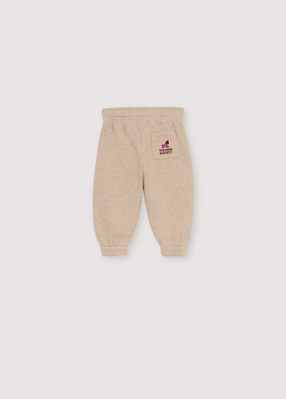 Fleece joggers with an elastic waistband and cuffs. Perfect for creating a comfortable total look with the matching sweatshirt. Brushed on the inside and outside. It features a beautiful embroidery on cord.