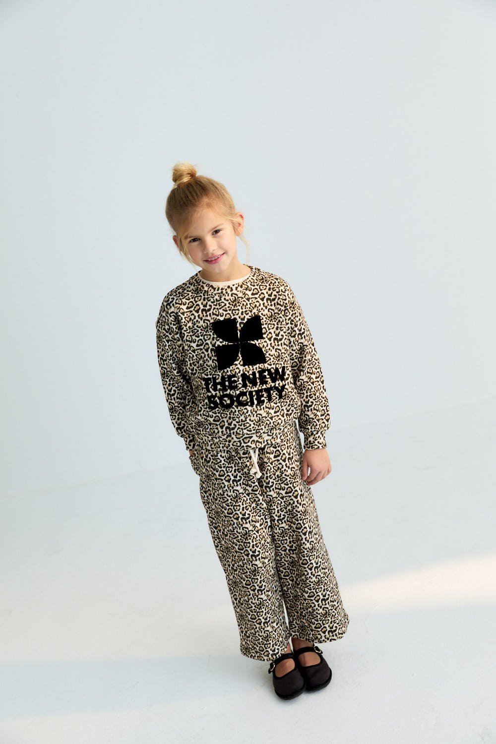 Leopard Print Fleece Joggers
Brushed inside and out for extra softness, these joggers feature a wide-leg fit and an elastic, adjustable waistband with a drawstring for a comfortable, customizable fit