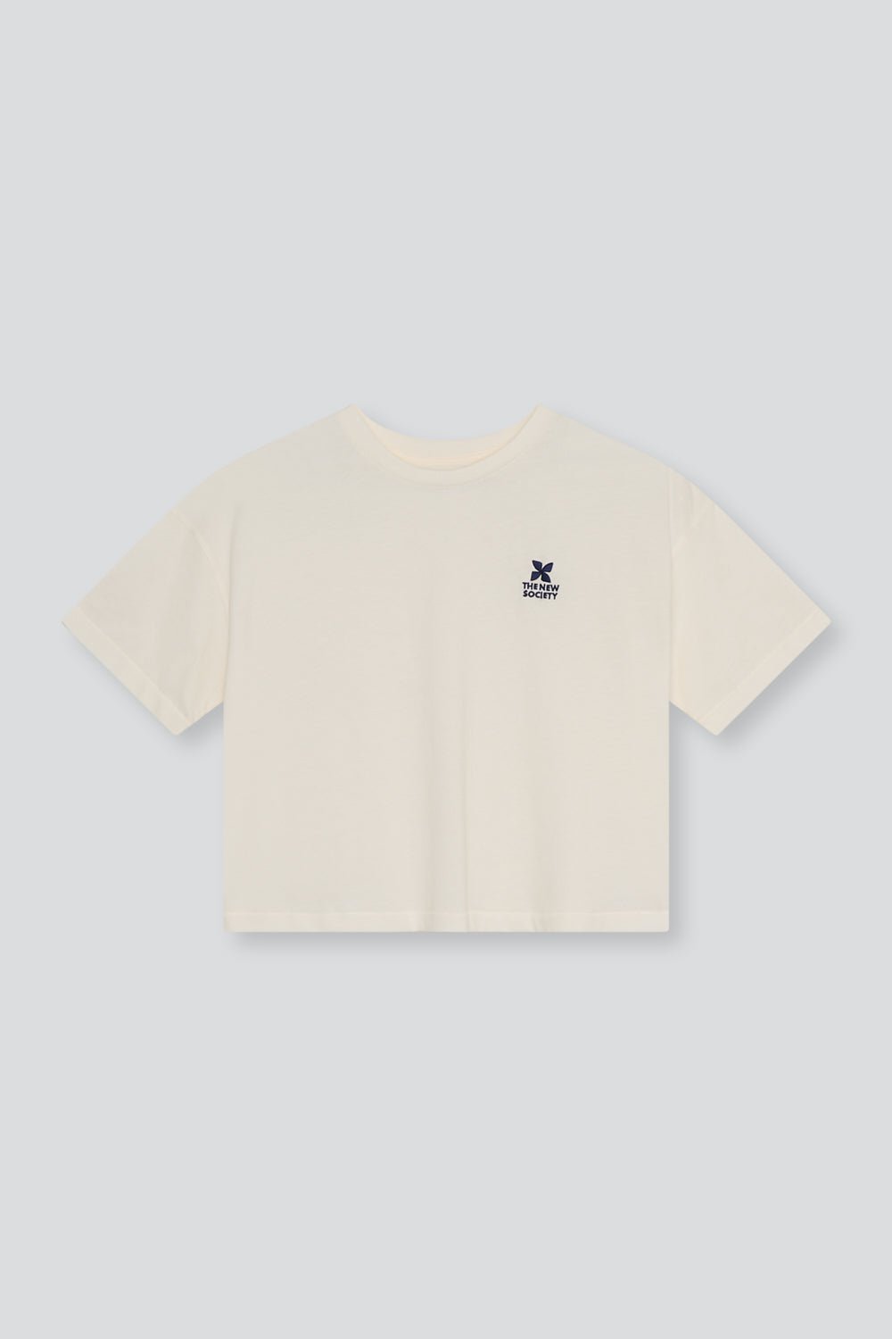 T-shirt en jersey de coton doux dans un tissu léger et confortable, doté d'un col rond côtelé et d'une subtile broderie de marque sur la poitrine, parfait à porter au quotidien et à superposer avec d'autres pièces de la collection.