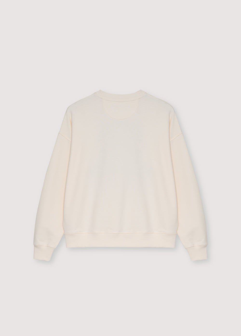 Our bestseller in soft cotton fleece with a smooth, cozy finish, designed for everyday comfort. Features a contrasting TNS brand logo on the front that adds a distinctive, premium touch to this timeless essential.