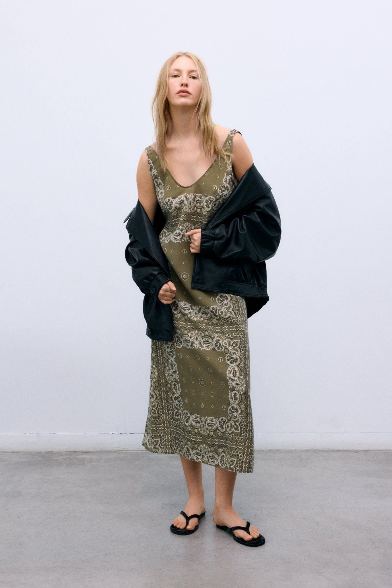 Waterlily Damenkleid mit Bandana-Print